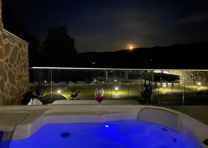 Kras 110 Z Prywatnym Jacuzzi I Widokiem Na Gory